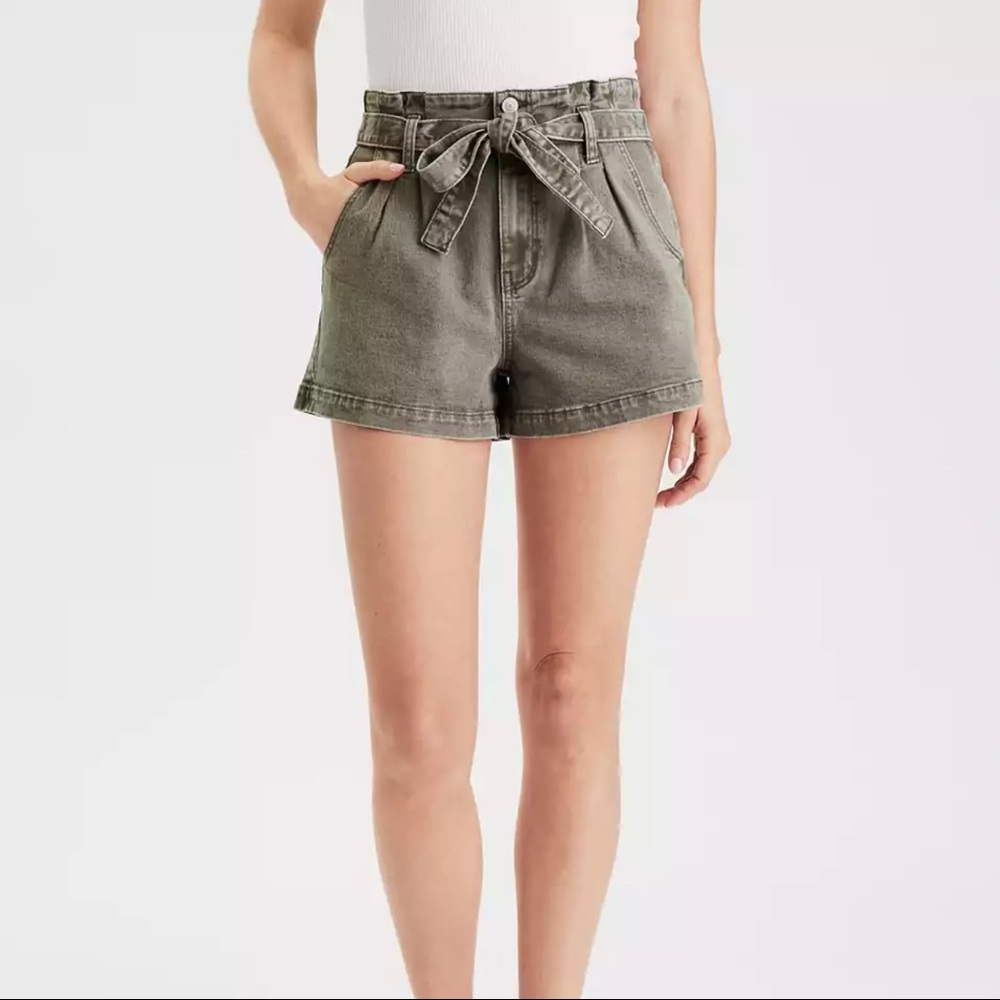 American Eagle Paperbag Mom Shorts